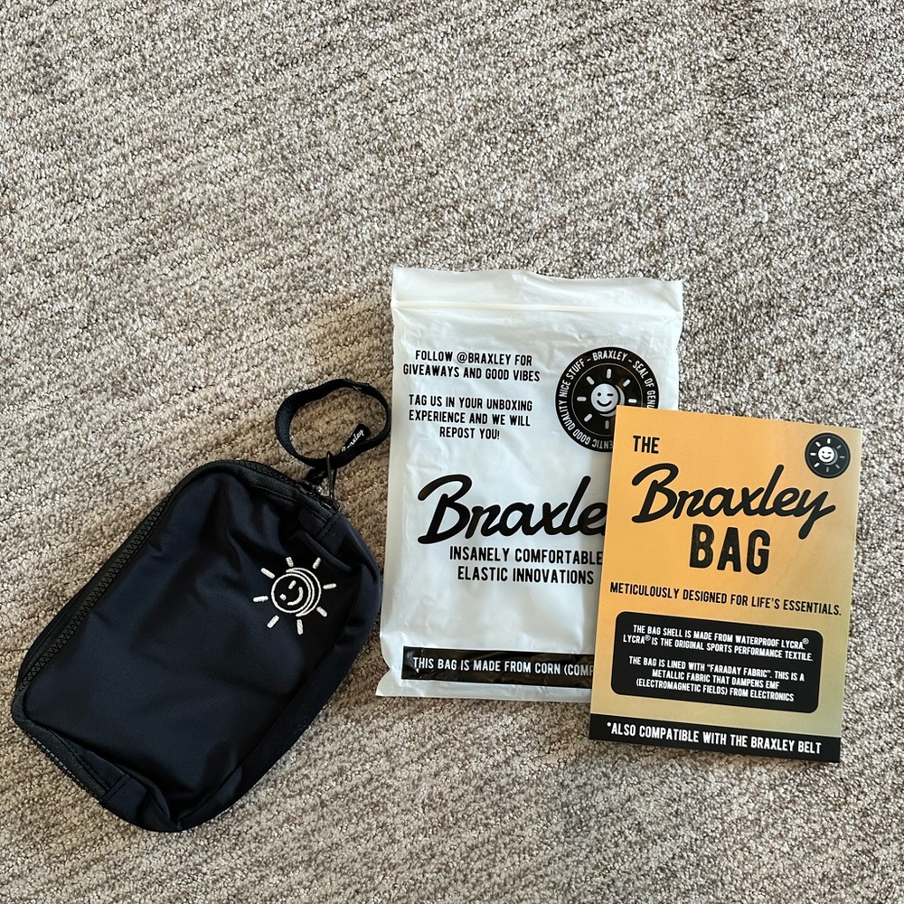 Braxley Stash Bag - no belt. NWT / Black